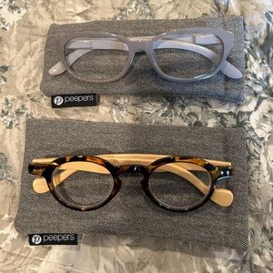 Peepers Readers glasses +1.25 each pair like new!